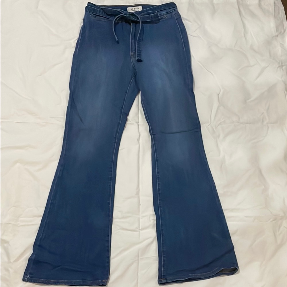 Women's Wide Leg Tie Waste Jeans